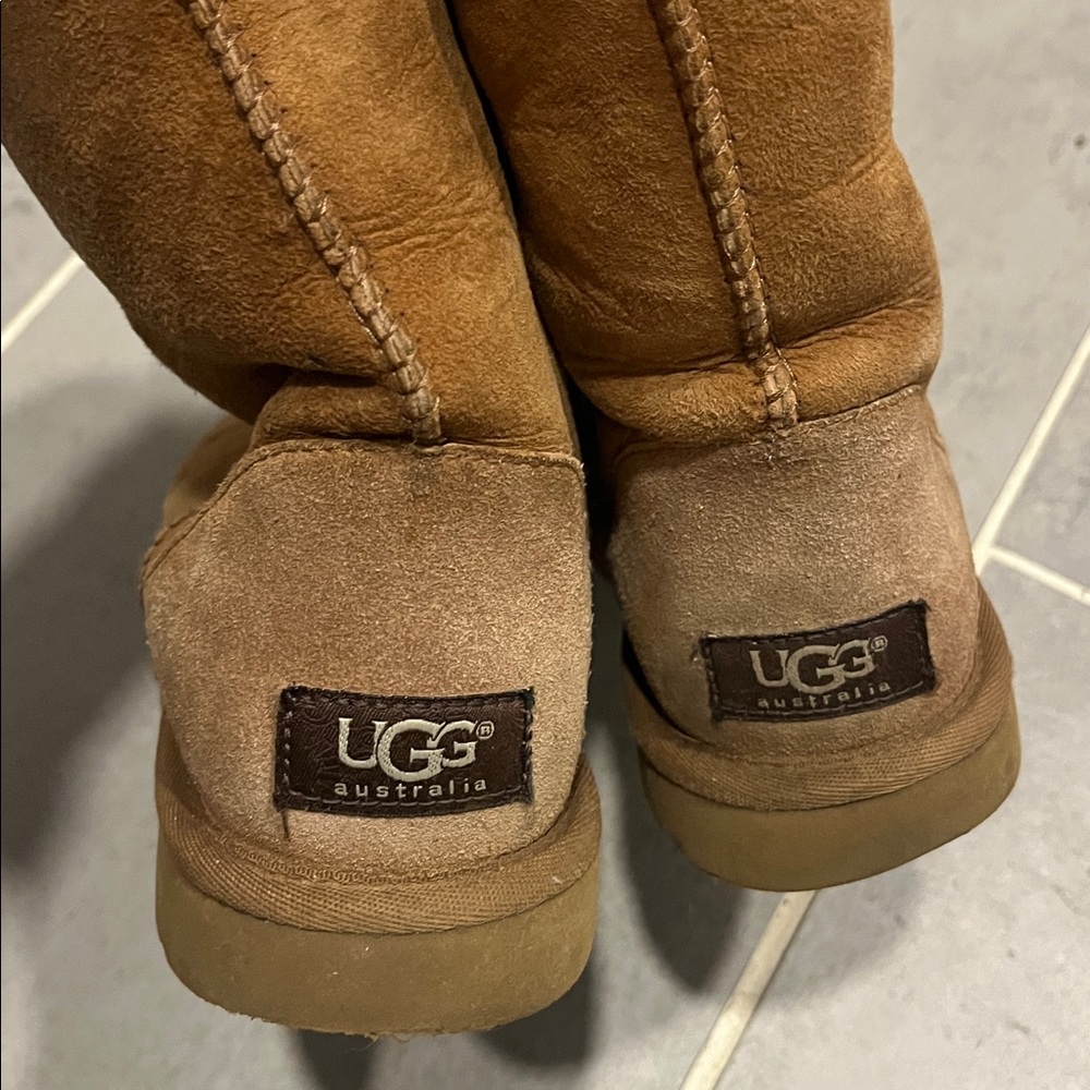 Ugg boots - image 4